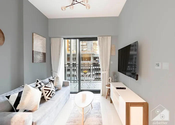 Elegant 1B With Stunning Views & Balcony In Business Bay
